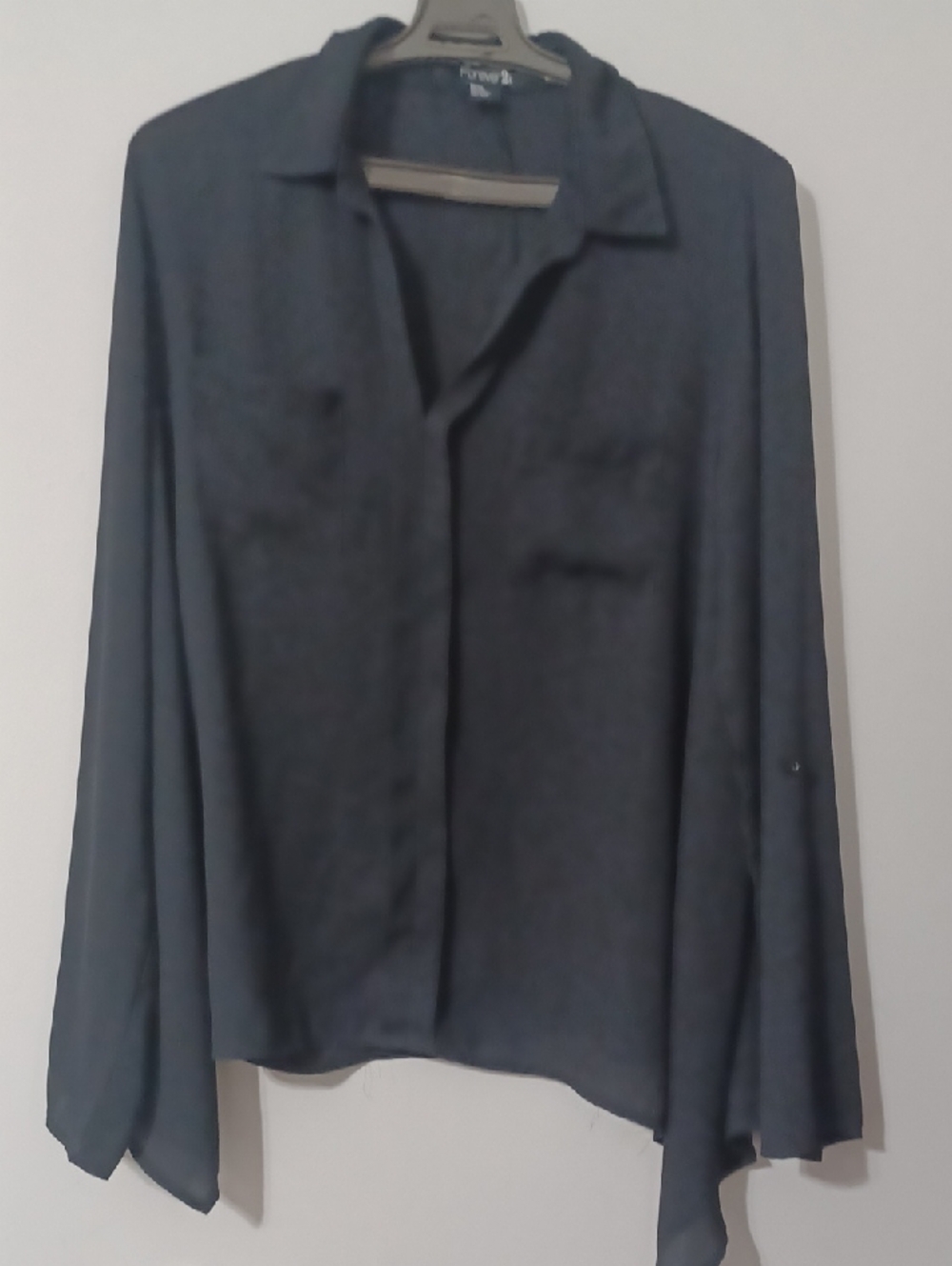 Forever 21 Black Sheer  Pull On Blouse With buttoned Rollup Sleeves. NWOT. Sz M
